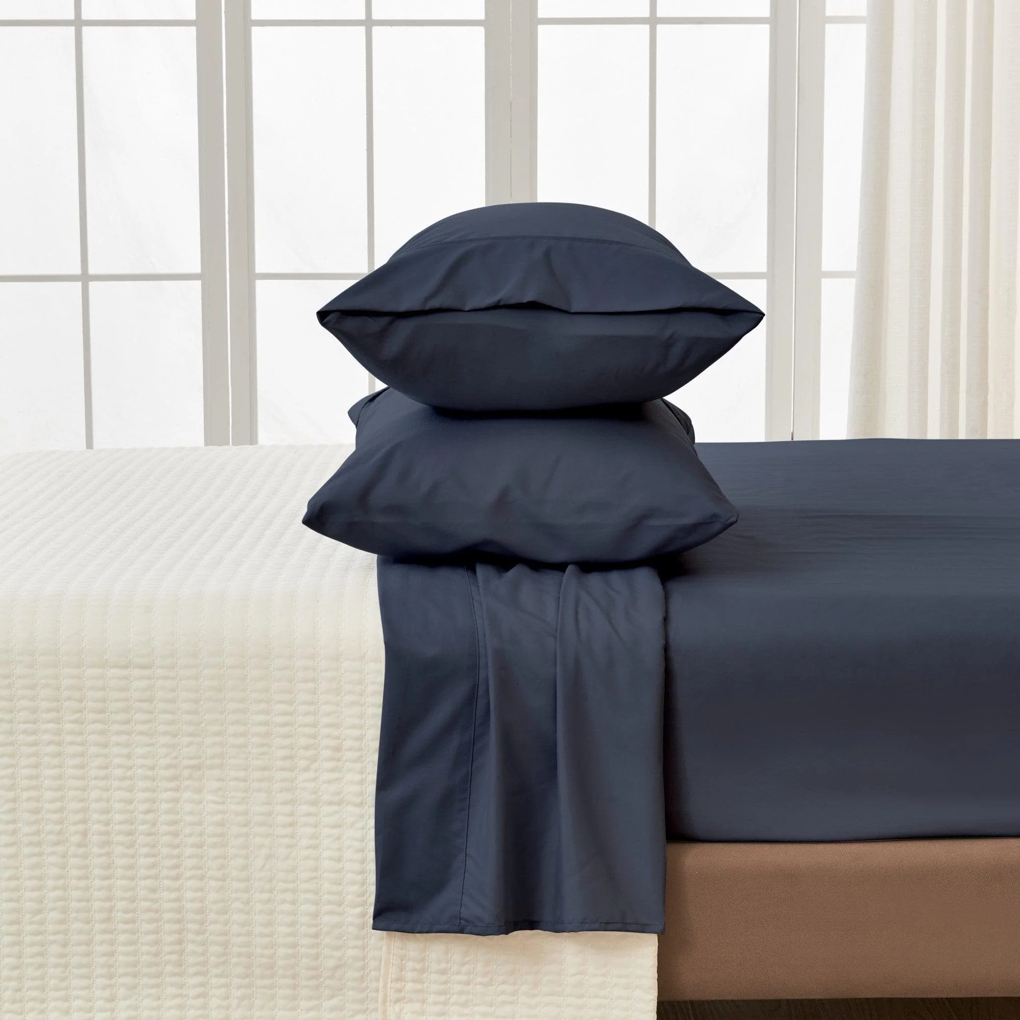 4 Piece Solid Microfiber Sheet Set - Amara Collection - Image 4