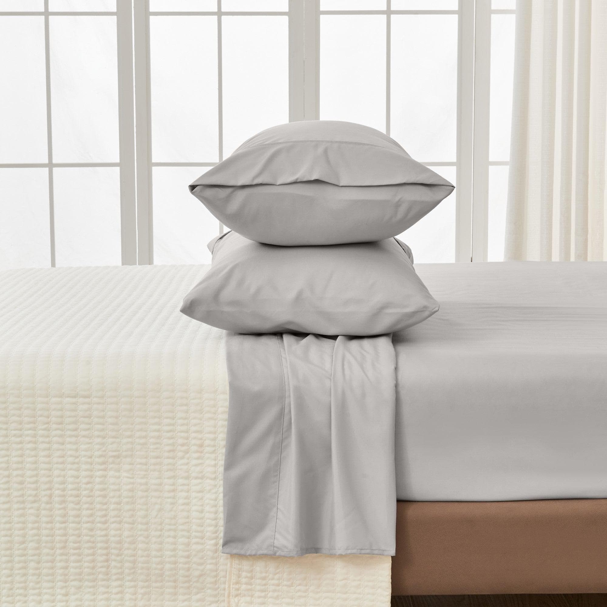 4 Piece Solid Microfiber Sheet Set - Amara Collection - Image 7