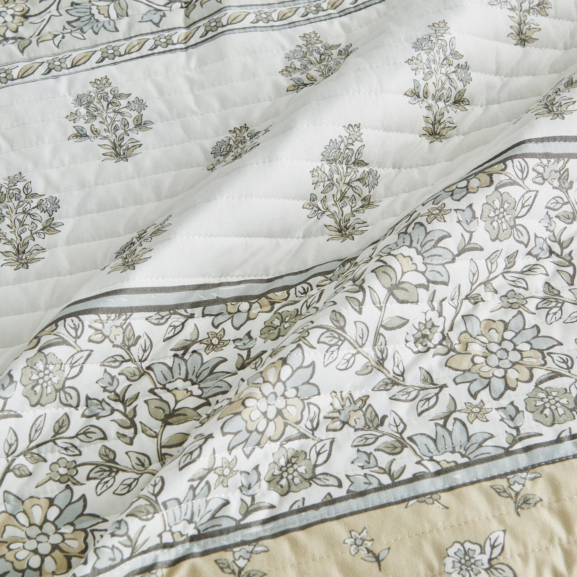 Floral Striped Microfiber Quilt Set - Hermine Collection - Image 5
