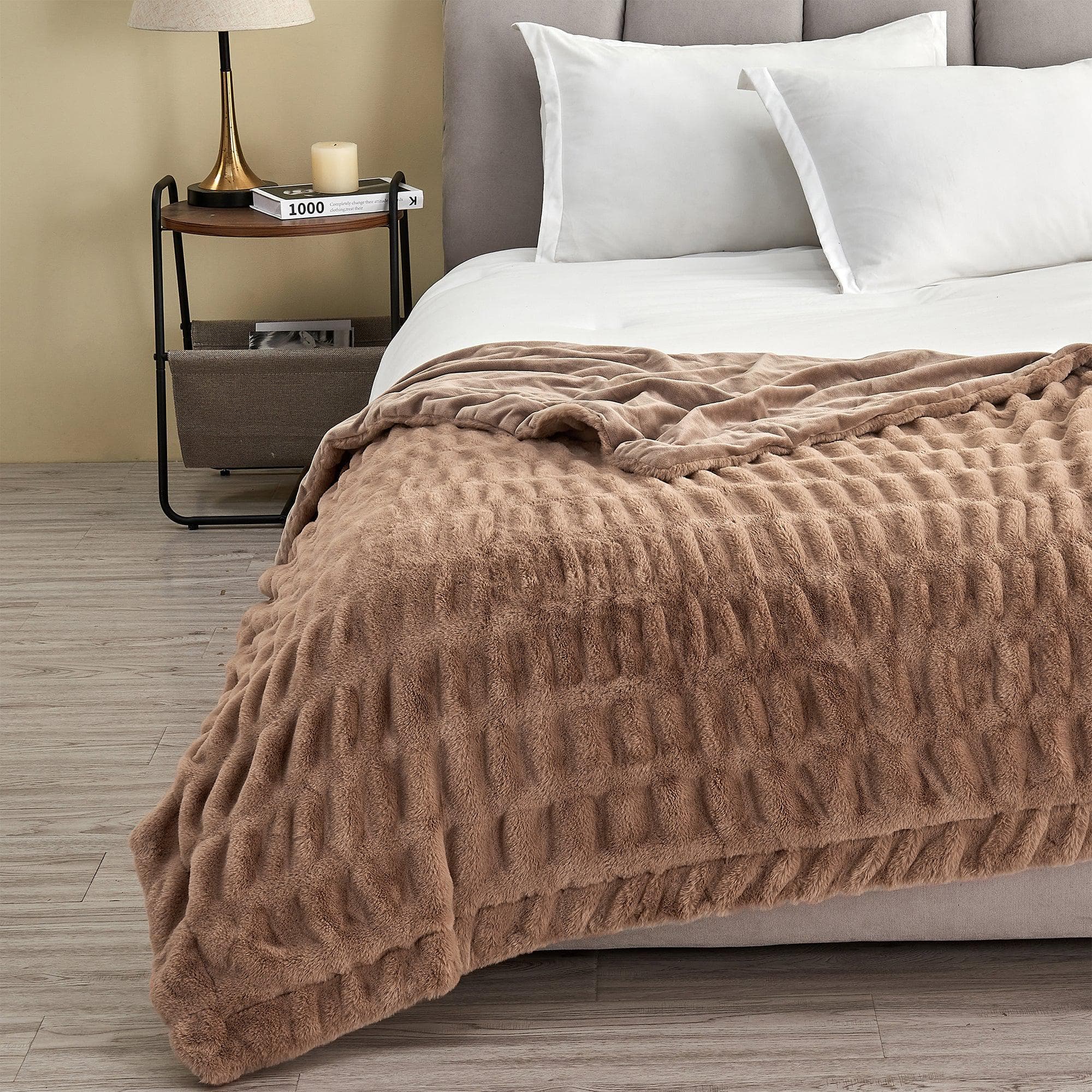 Ruched Faux Fur Throw Blanket - Alondra Collection - Image 11