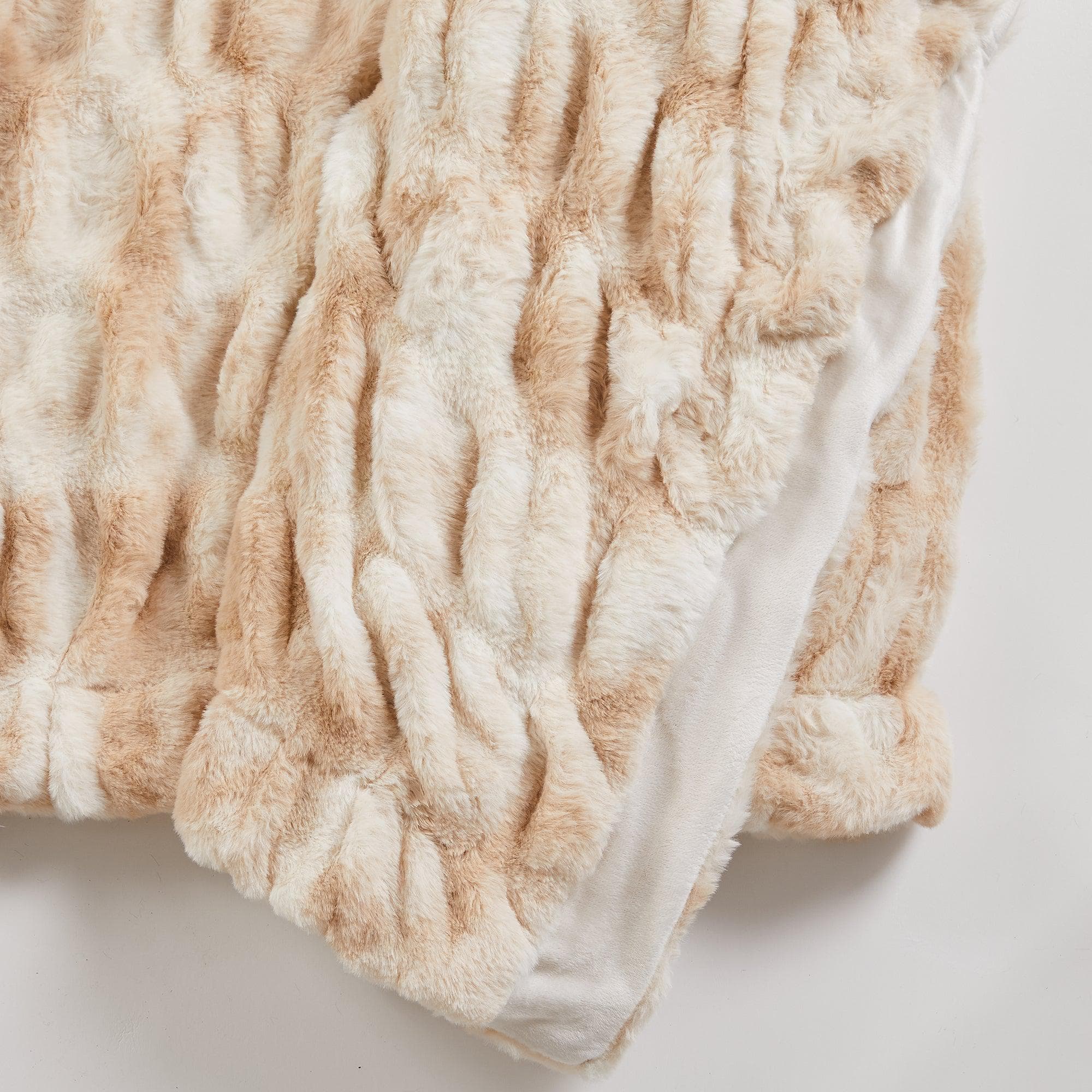 Ruched Faux Fur Throw Blanket - Alondra Collection - Image 33
