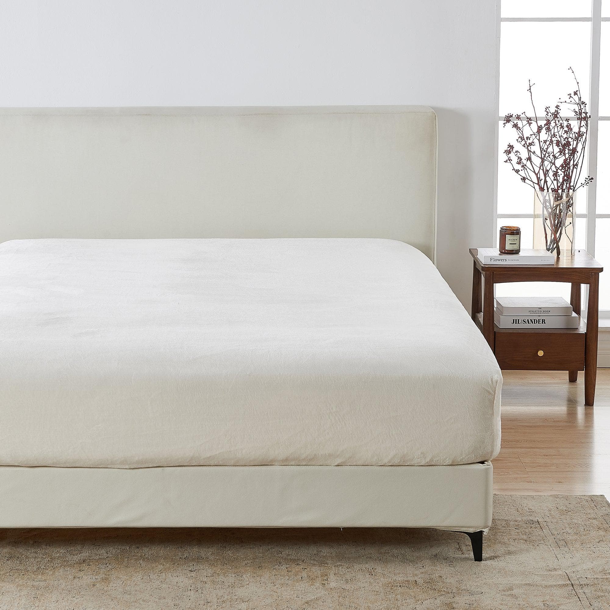 Solid Plush Fitted Sheet - Velvet Luxe Collection - Image 19