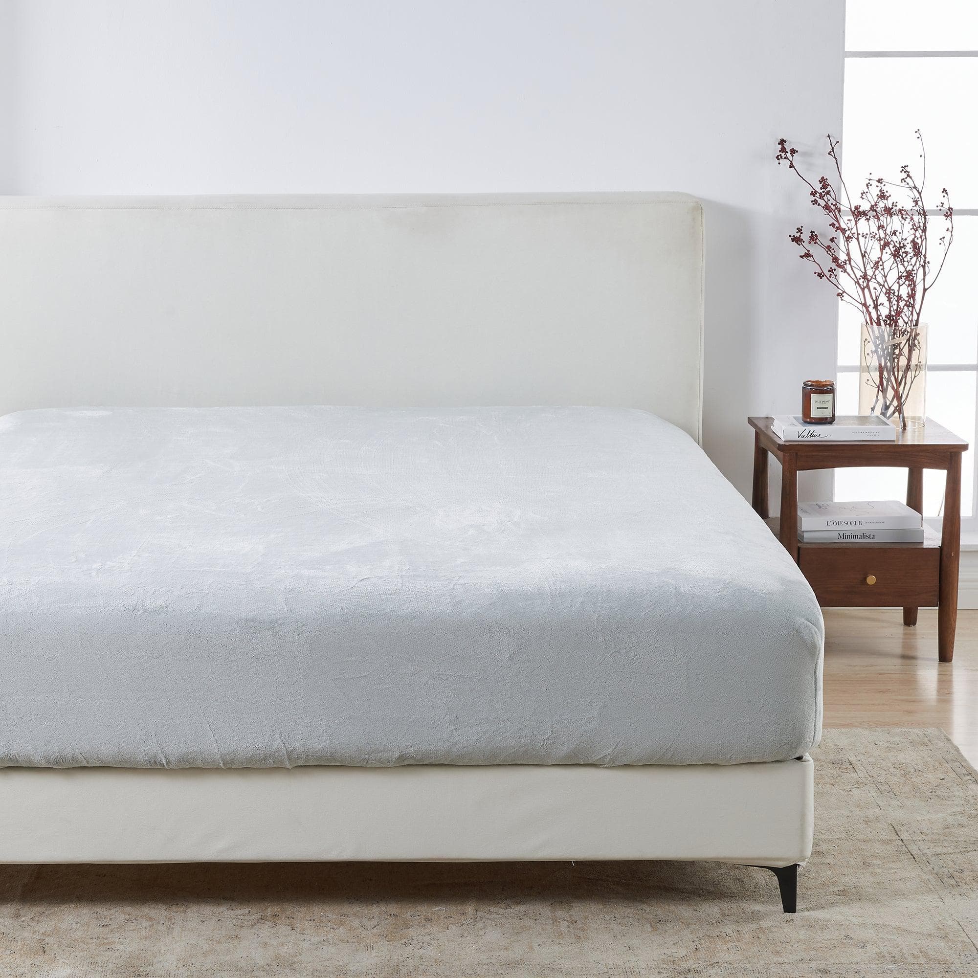 Solid Plush Fitted Sheet - Velvet Luxe Collection - Image 25