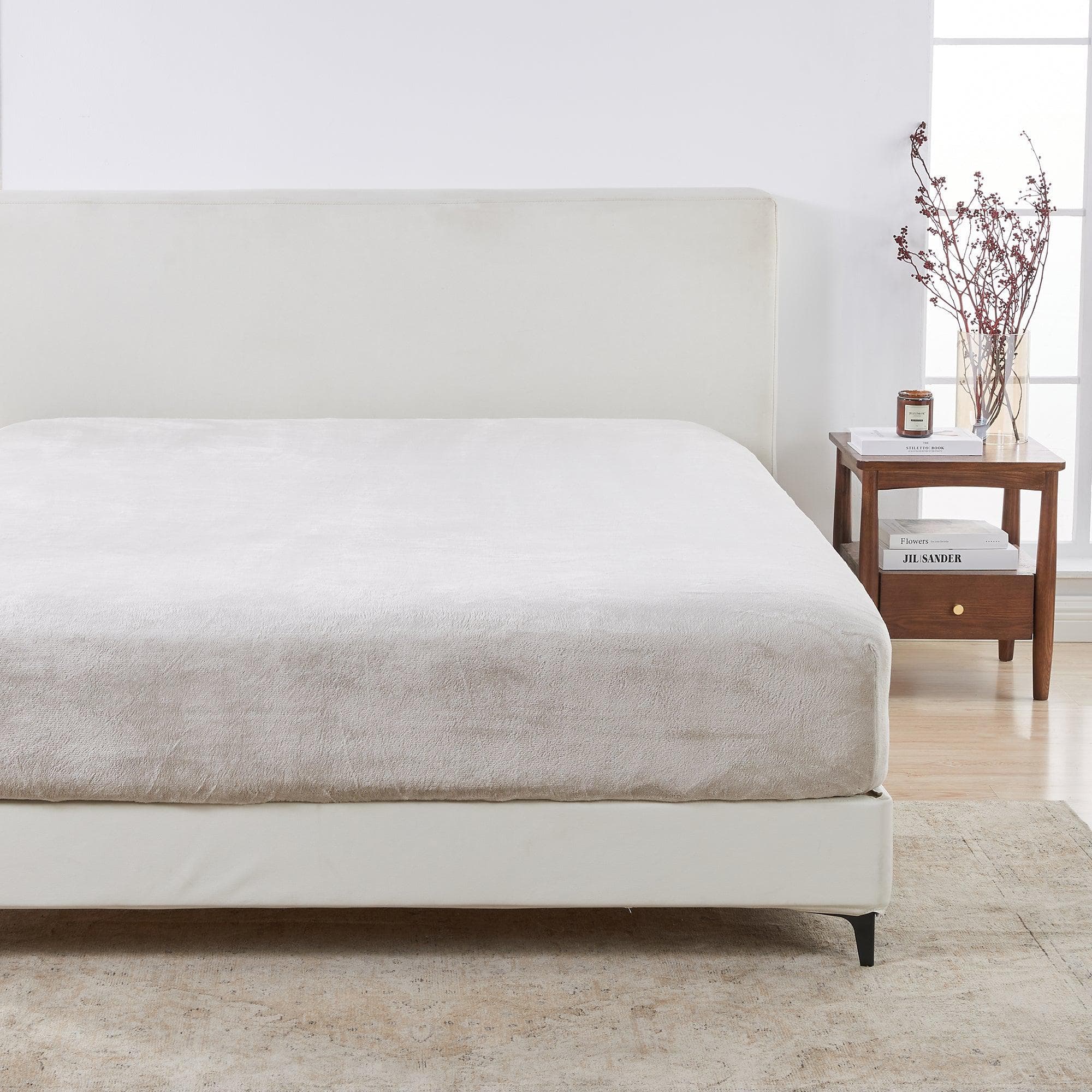 Solid Plush Fitted Sheet - Velvet Luxe Collection - Image 7